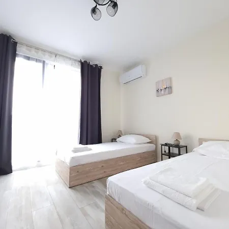 Apartman жилищна сграда орех *