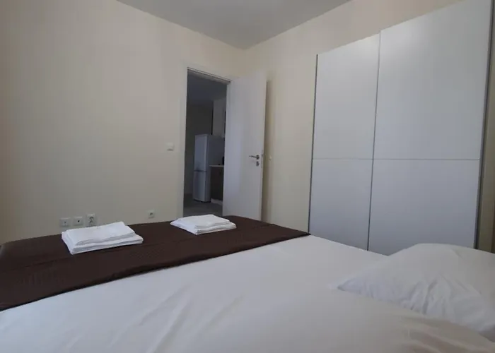 жилищна сграда орех וארנה